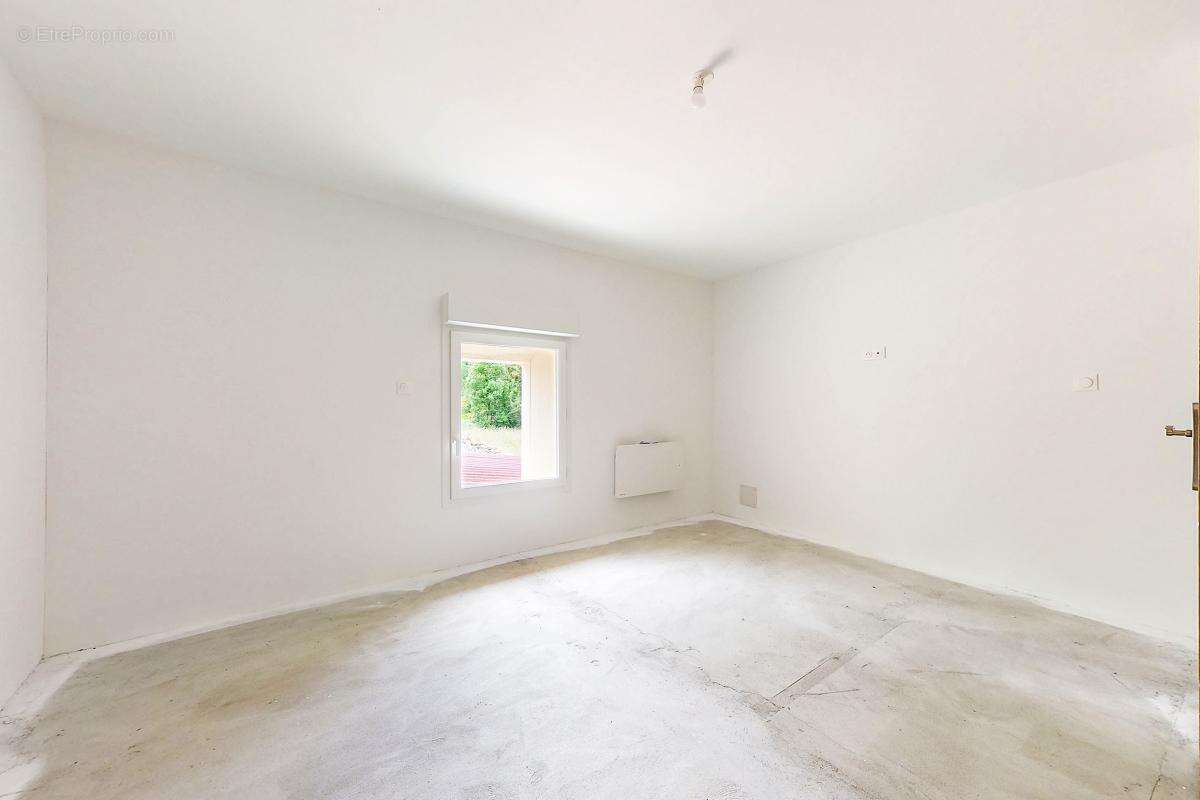 Maison familiale T6 de 180 m² avec terrasse et double garage – À 5 minutes de Mirepoix - photo 16