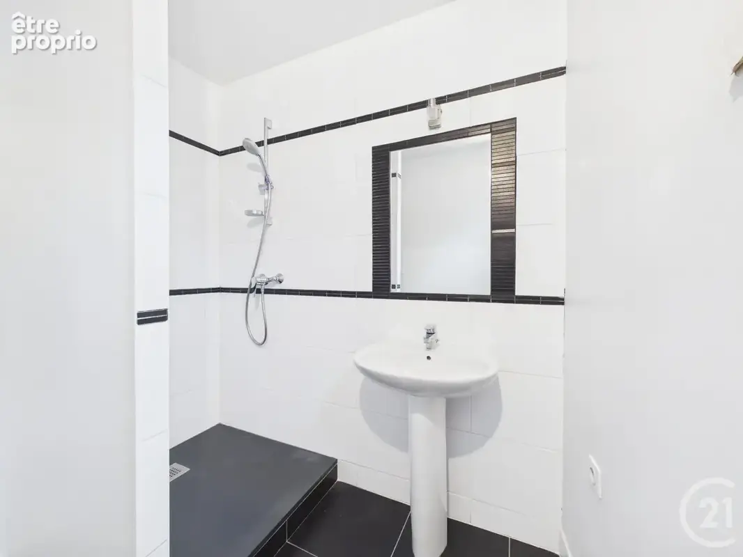 Appartement 9 pièces 360 m² à vendre à Chartres (28000) - photo 14