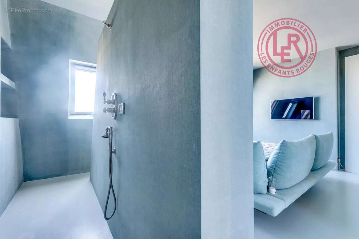 Appartement à PARIS-9E