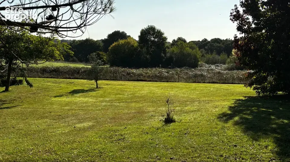 Terrain à LIGNAN-DE-BORDEAUX