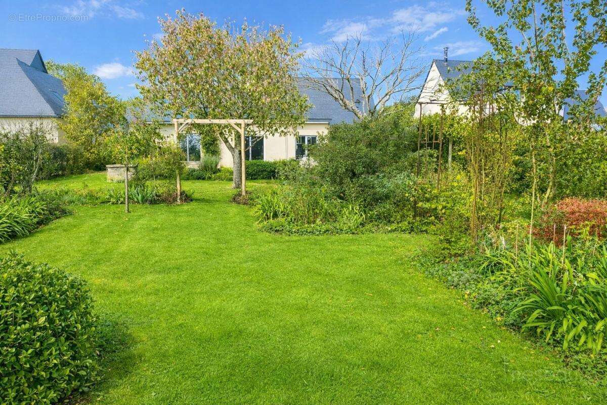 Maison à SAINT-JEAN-LE-THOMAS