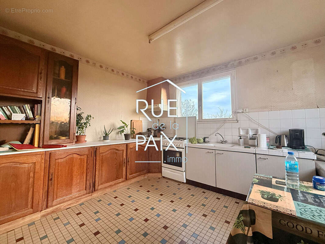 Maison à SAINT-VARENT