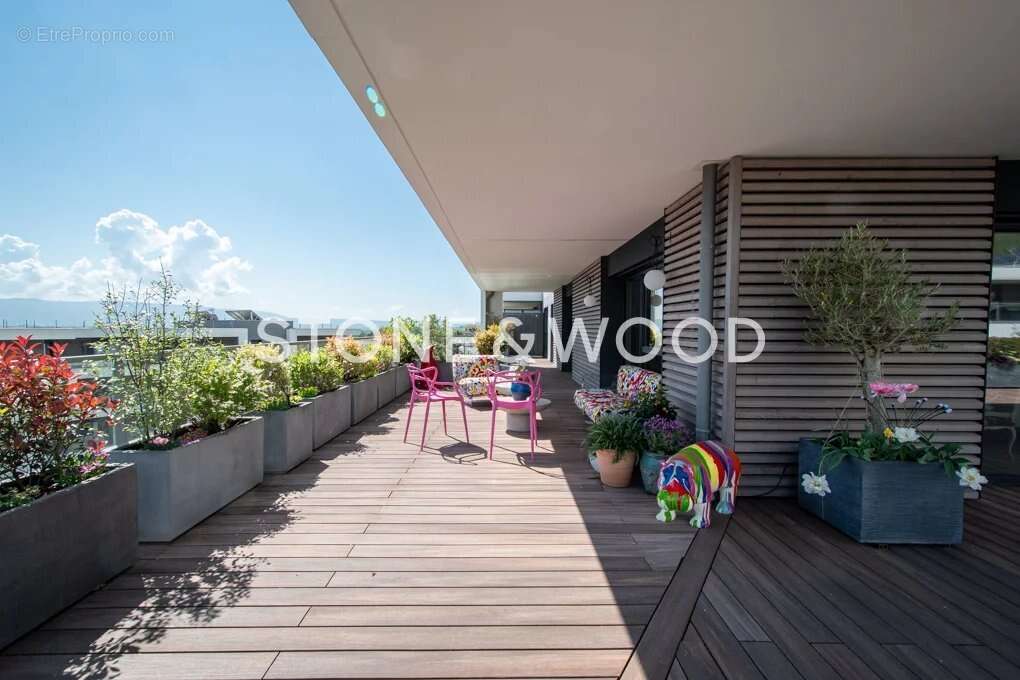 Appartement à THOIRY