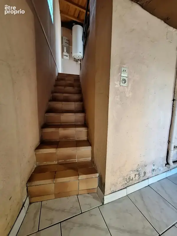  À VENDRE – Maison ancienne de 76 m² avec 2 chambres, sous-sol et cour à Vergoignan - photo 6