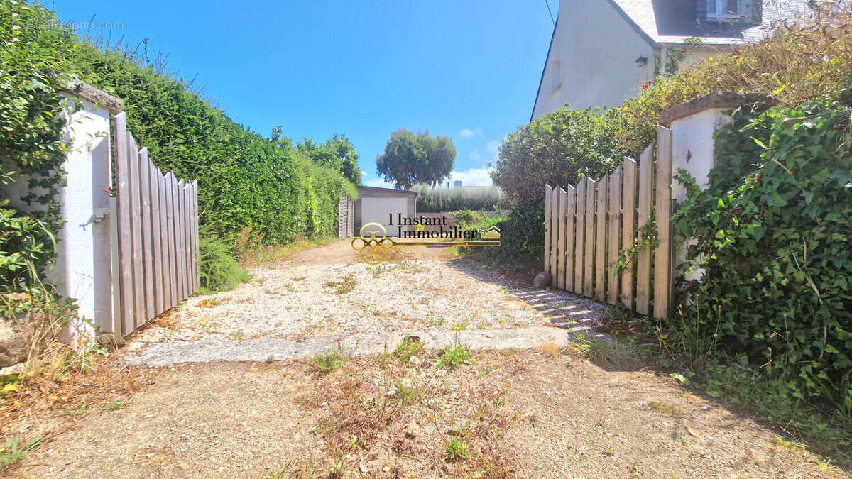 Maison à PLOUGASNOU