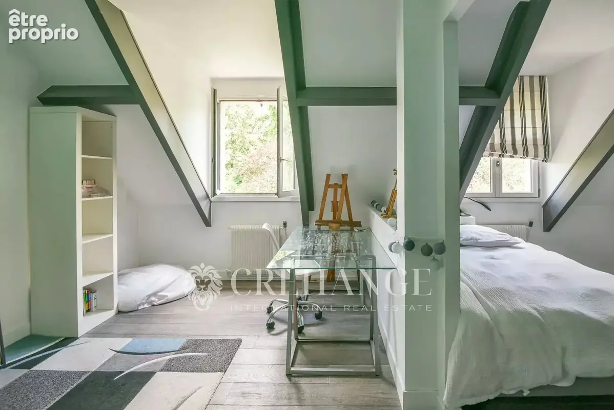 La Celle-Saint-Cloud — Maison familiale contemporaine avec piscine, hammam et jardin paysagé - photo 24