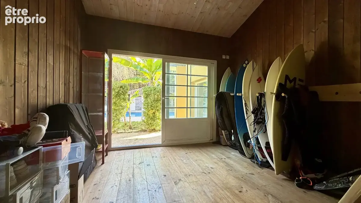 Maison T6 de 175 m² avec piscine plein sud, pool house et jacuzzi sur un terrain de 3 500 m² - photo 19