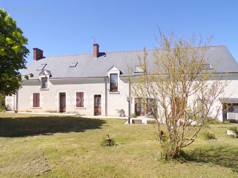Maison à POULAINES