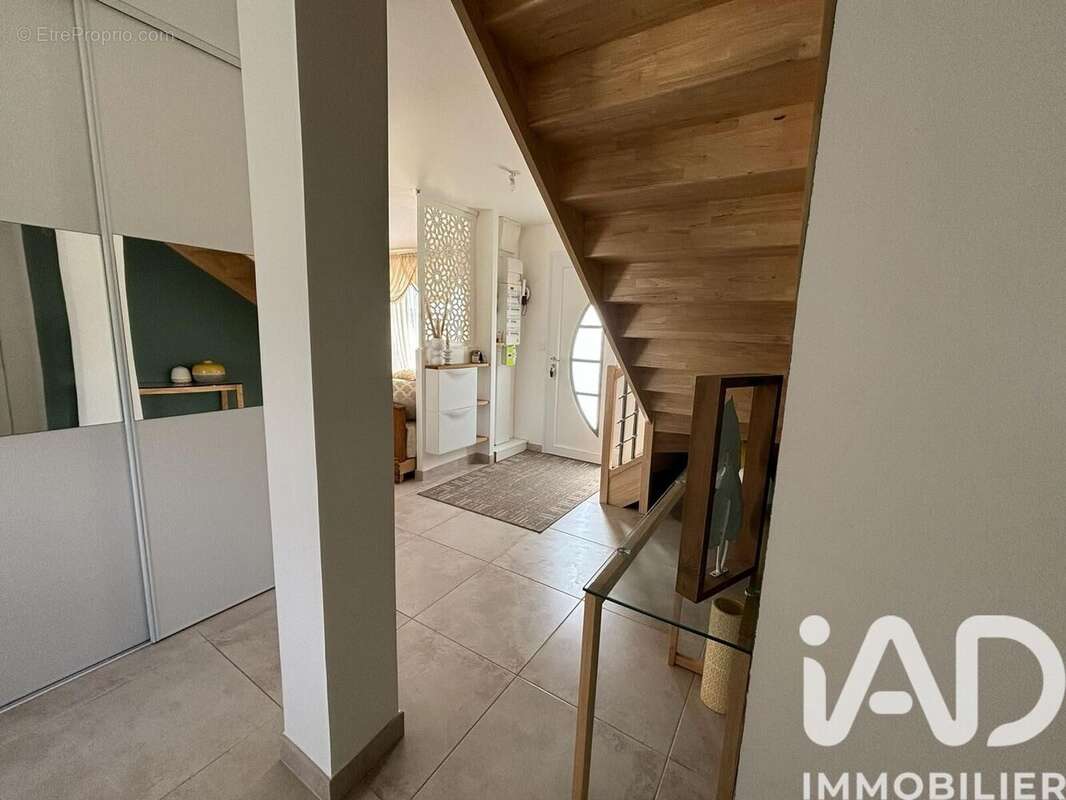 Photo 8 - Maison à NAILLY