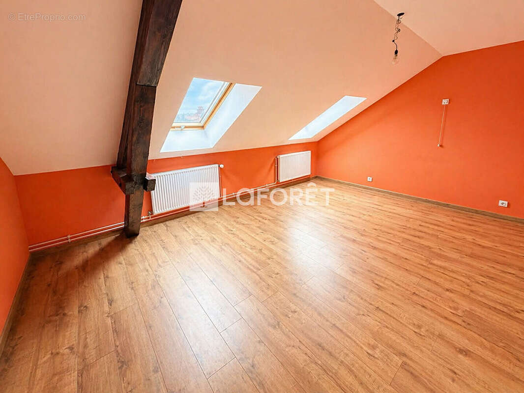 Appartement à GOLBEY