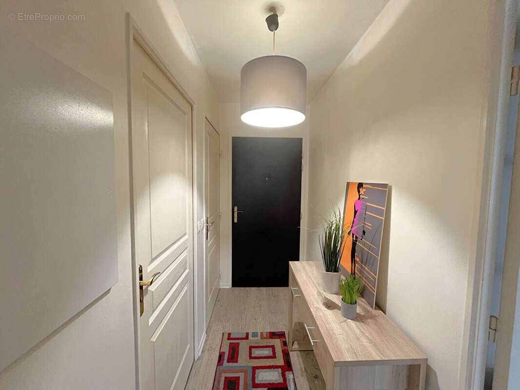 Appartement à BRIE-COMTE-ROBERT