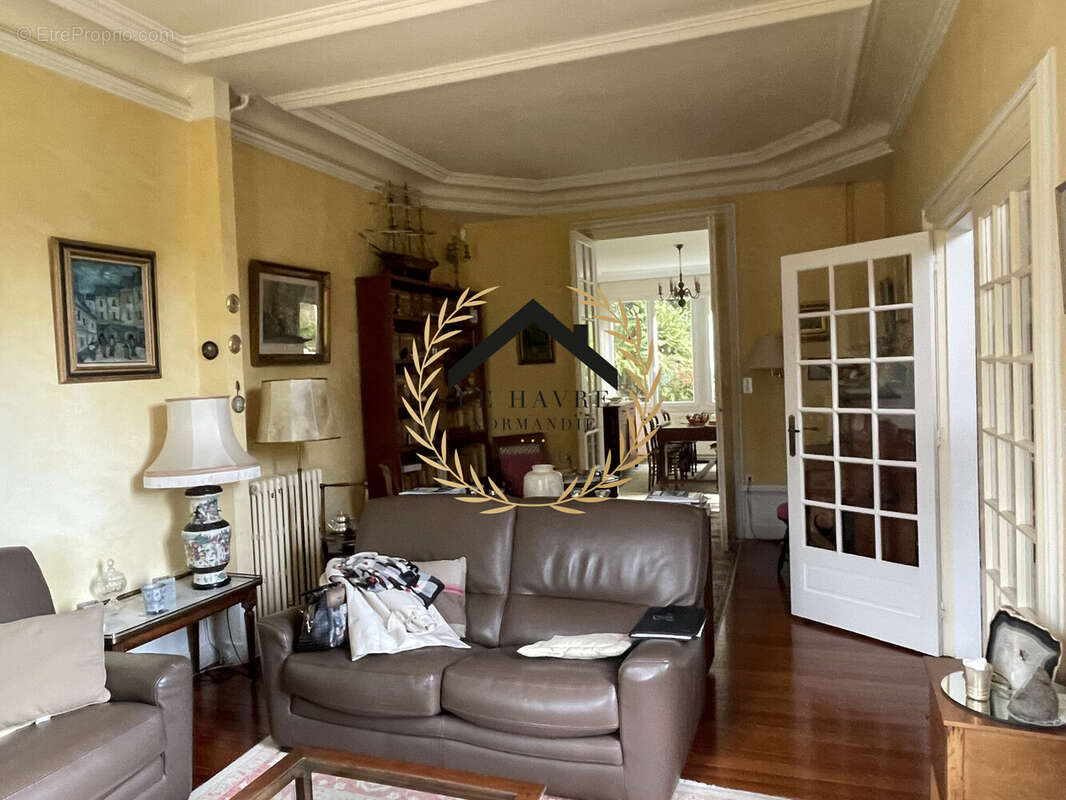 Maison à MONTIVILLIERS