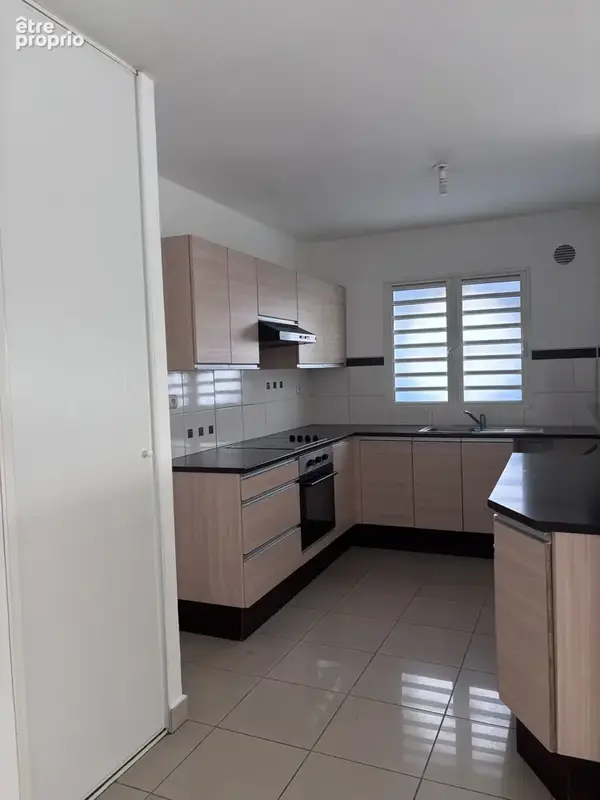 Grand appartement T3  à Saint-Denis - photo 3