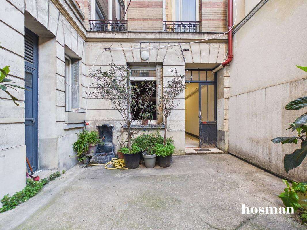 Appartement à PARIS-18E