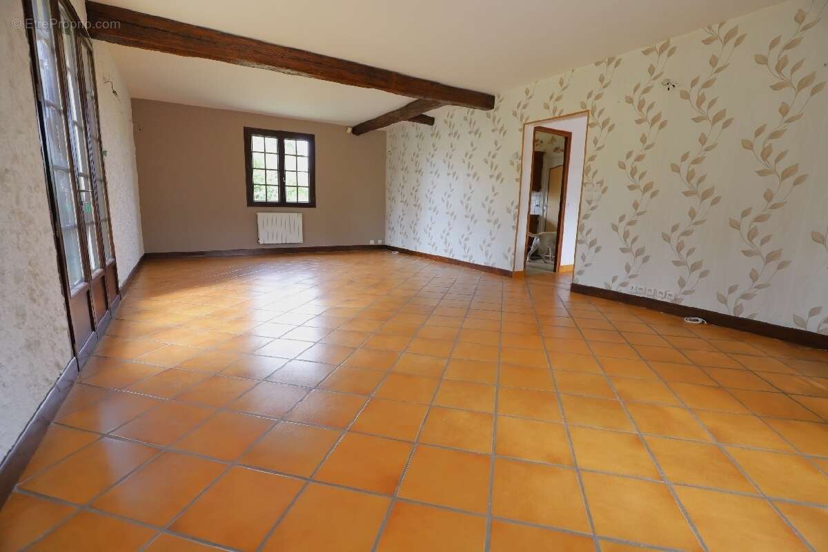 Maison à TOURNAN-EN-BRIE