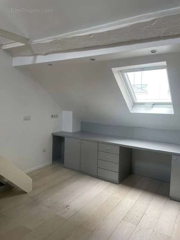 Appartement à PARIS-6E