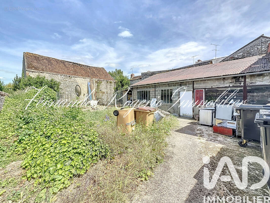 Photo 5 - Appartement à BEAUNE-LA-ROLANDE