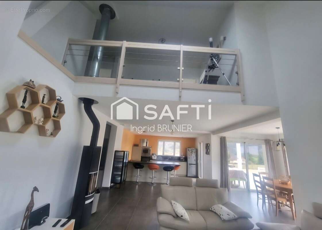 Photo 7 - Maison à SAINT-PIERRE-DE-CURTILLE