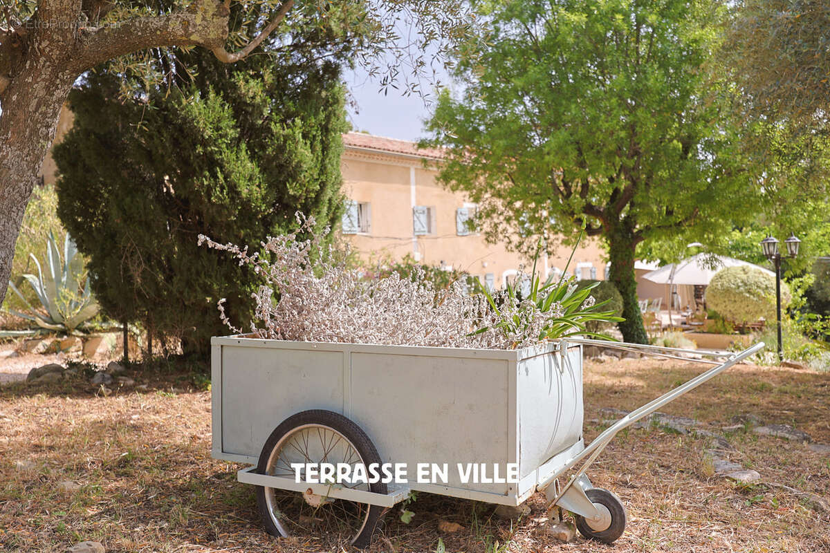 Appartement à EVENOS