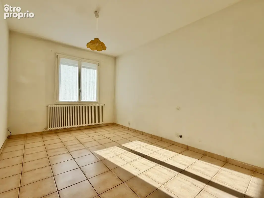 Maison ancienne avec garage et vrai jardin ! - photo 7
