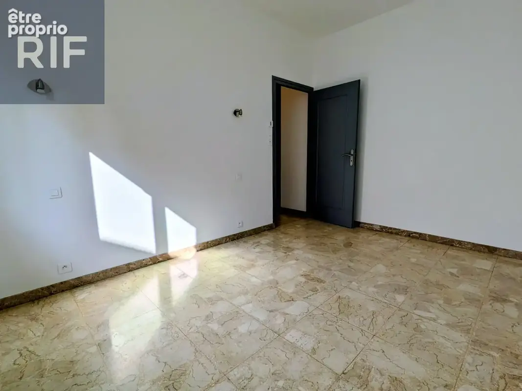 La Tour du Pin : Maison Individuelle de caractère totalement rénovée - photo 13