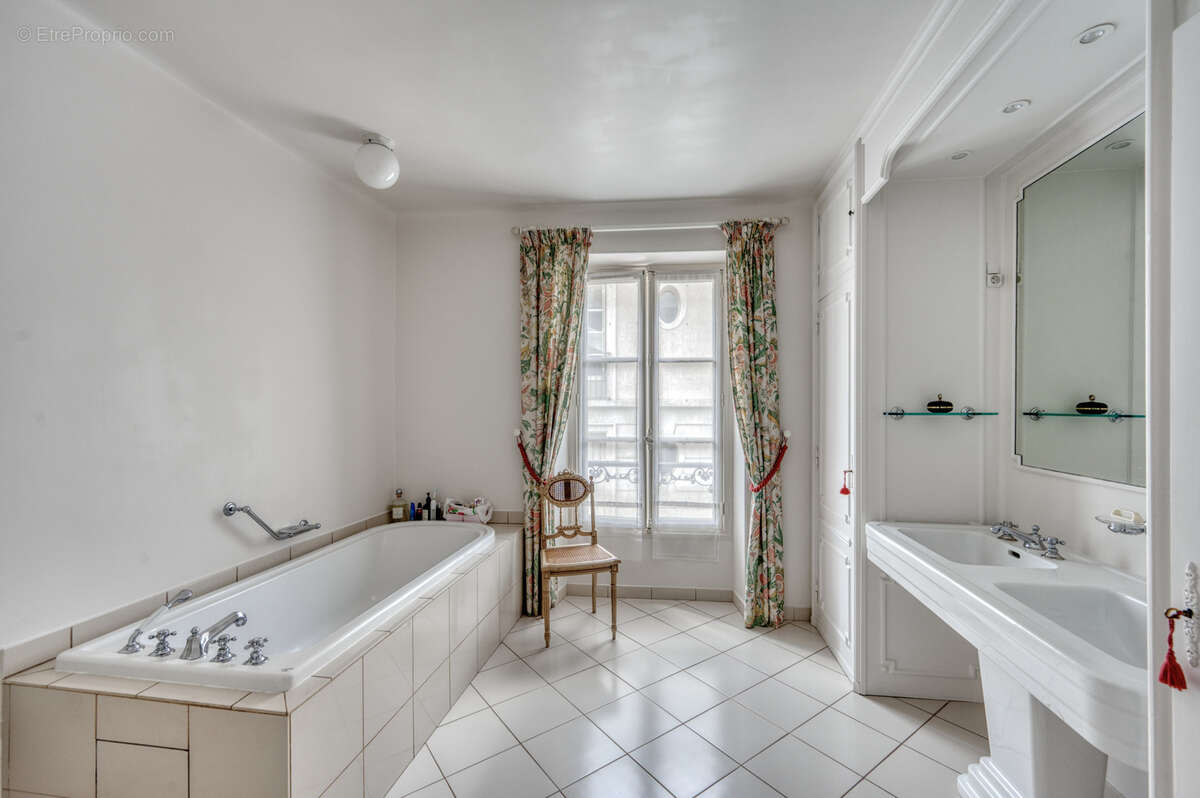 Maison à SAINT-GERMAIN-EN-LAYE