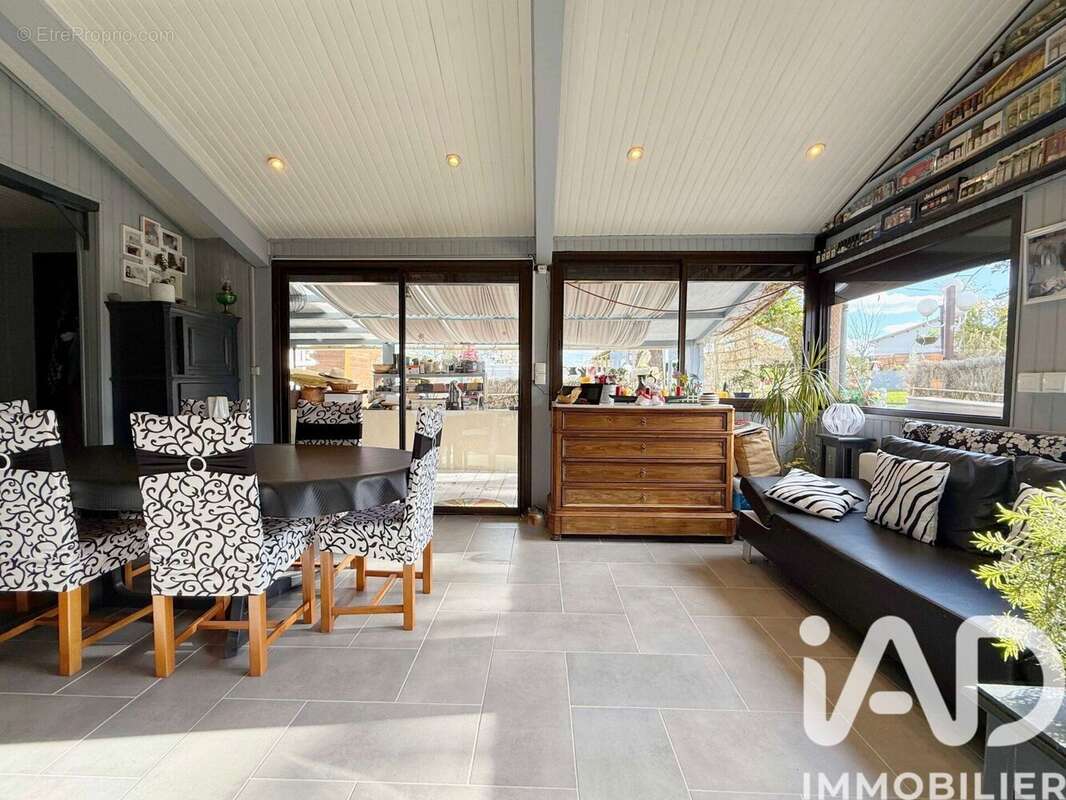 Maison 113 m² à Availles-Limouzine  - photo 9