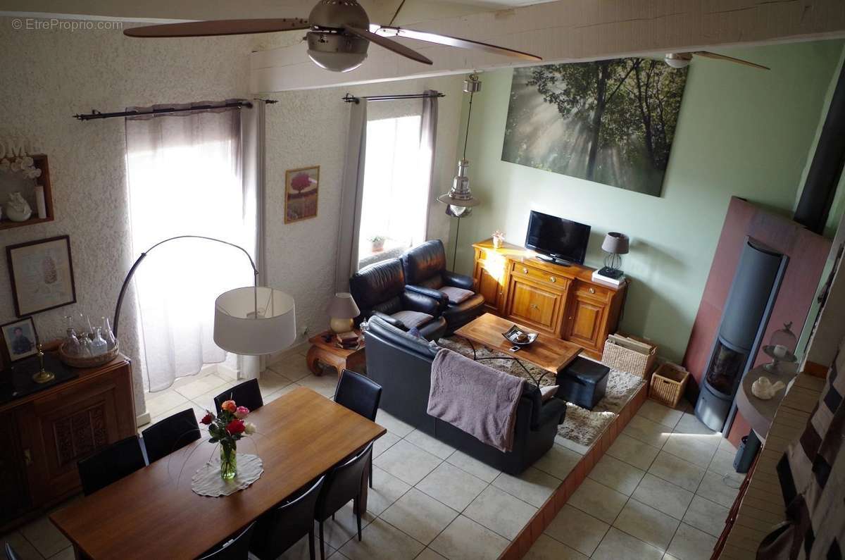 Maison à VEZENOBRES