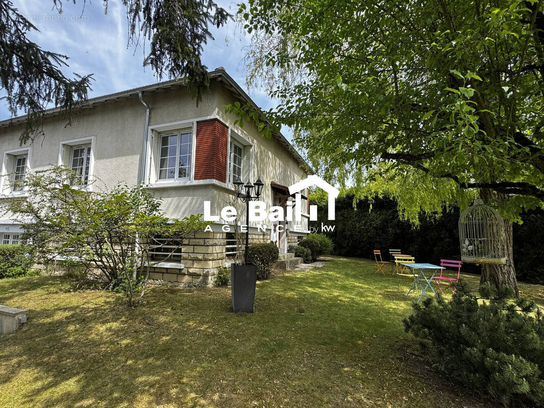 Maison à OSNY