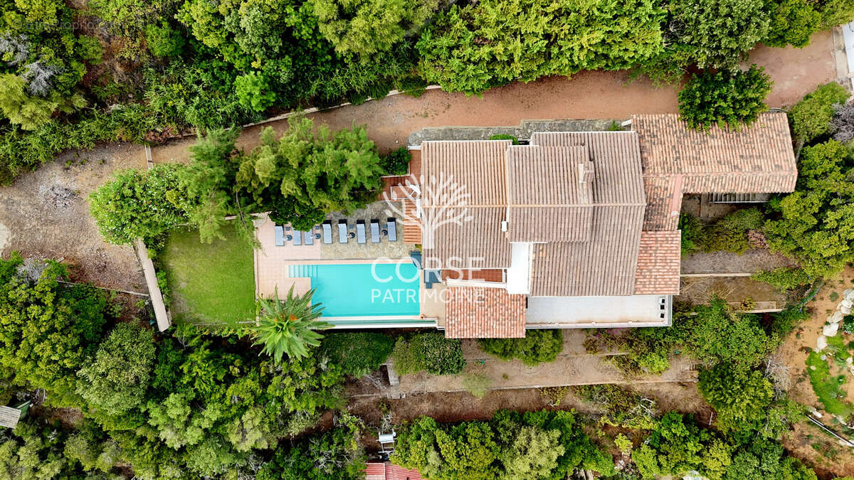 Villa avec piscine vue panoramique sur la mer - photo 4