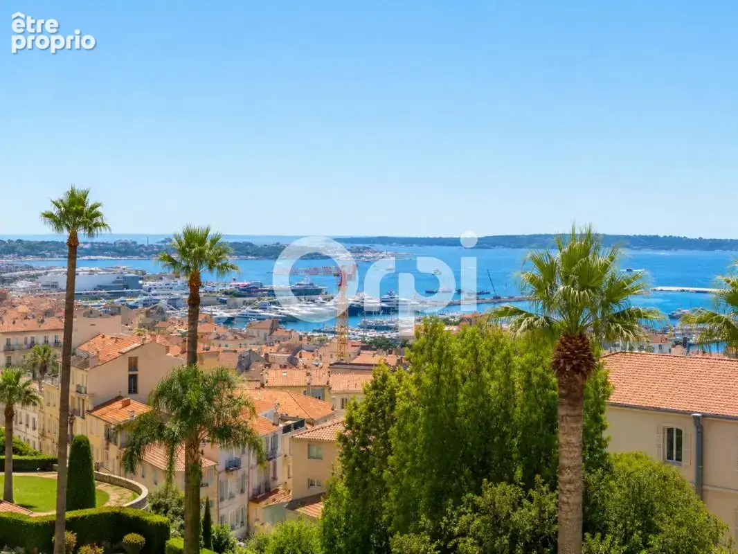 Cannes, vue  exceptionelle mer et le suquet, immeuble d'époque et de renom - photo 3