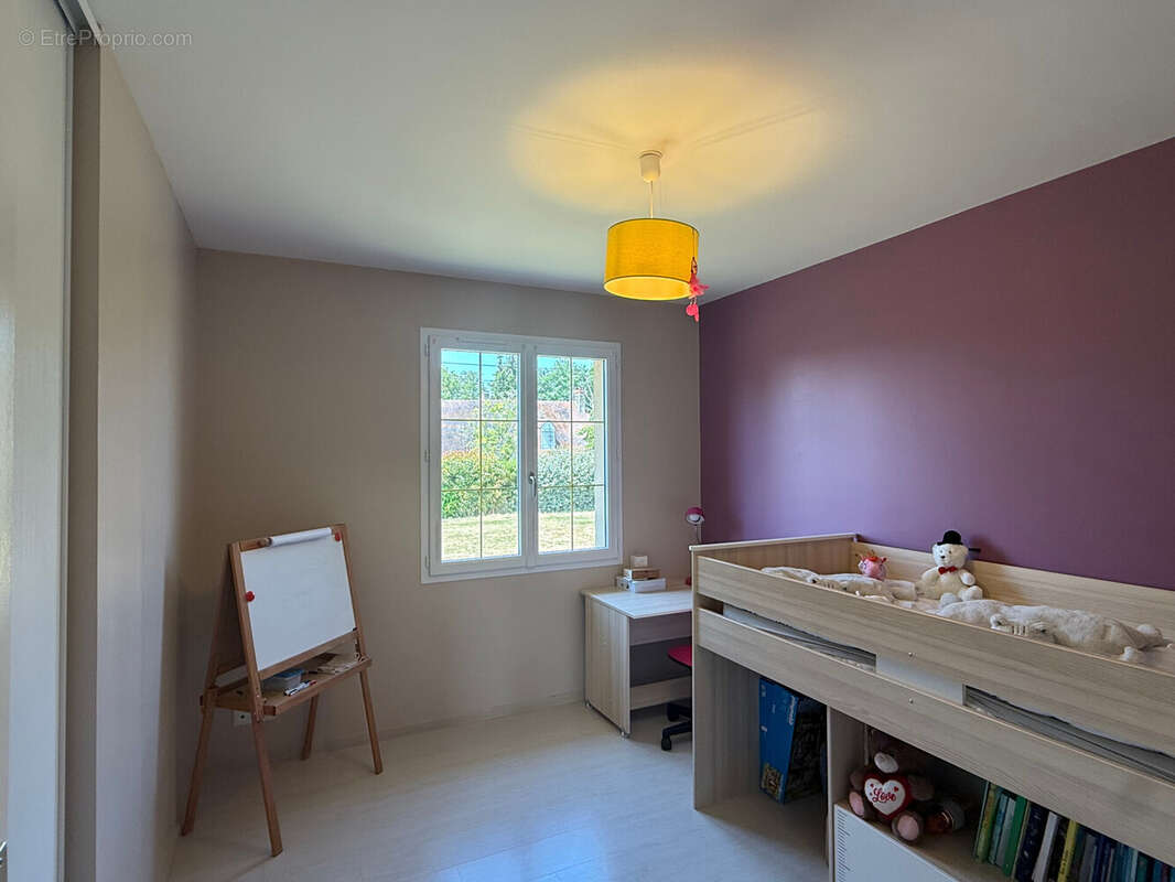 Maison 125 m² à Tranzault  - photo 9