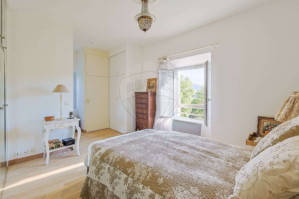 Appartement à MARSEILLE-11E