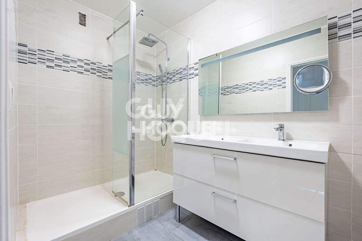 Appartement à ASNIERES-SUR-SEINE