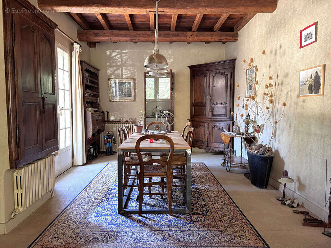 Maison Villeneuve Les Avignon 5 pièce(s) 175 m2 - photo 6