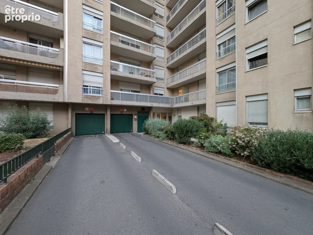 Photo Parking à Courbevoie au prix de 25 000€
