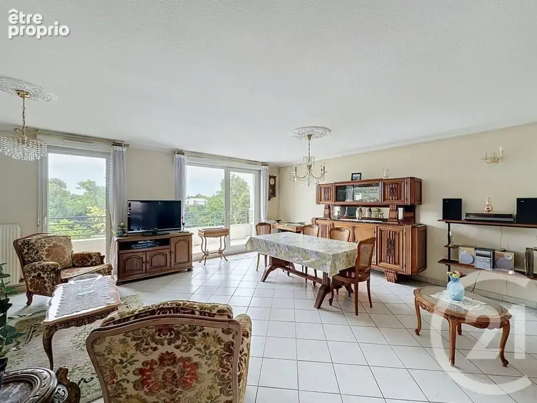 Appartement à VENISSIEUX