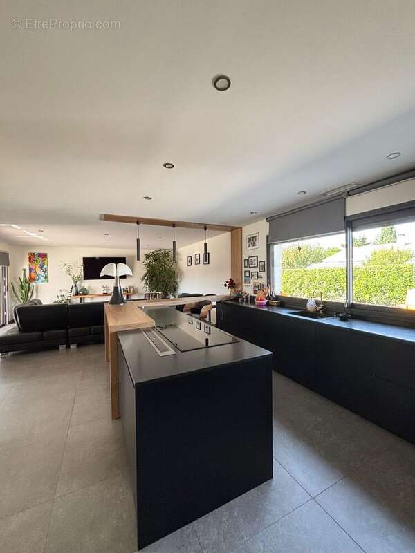 Maison à VILLEMOUSTAUSSOU