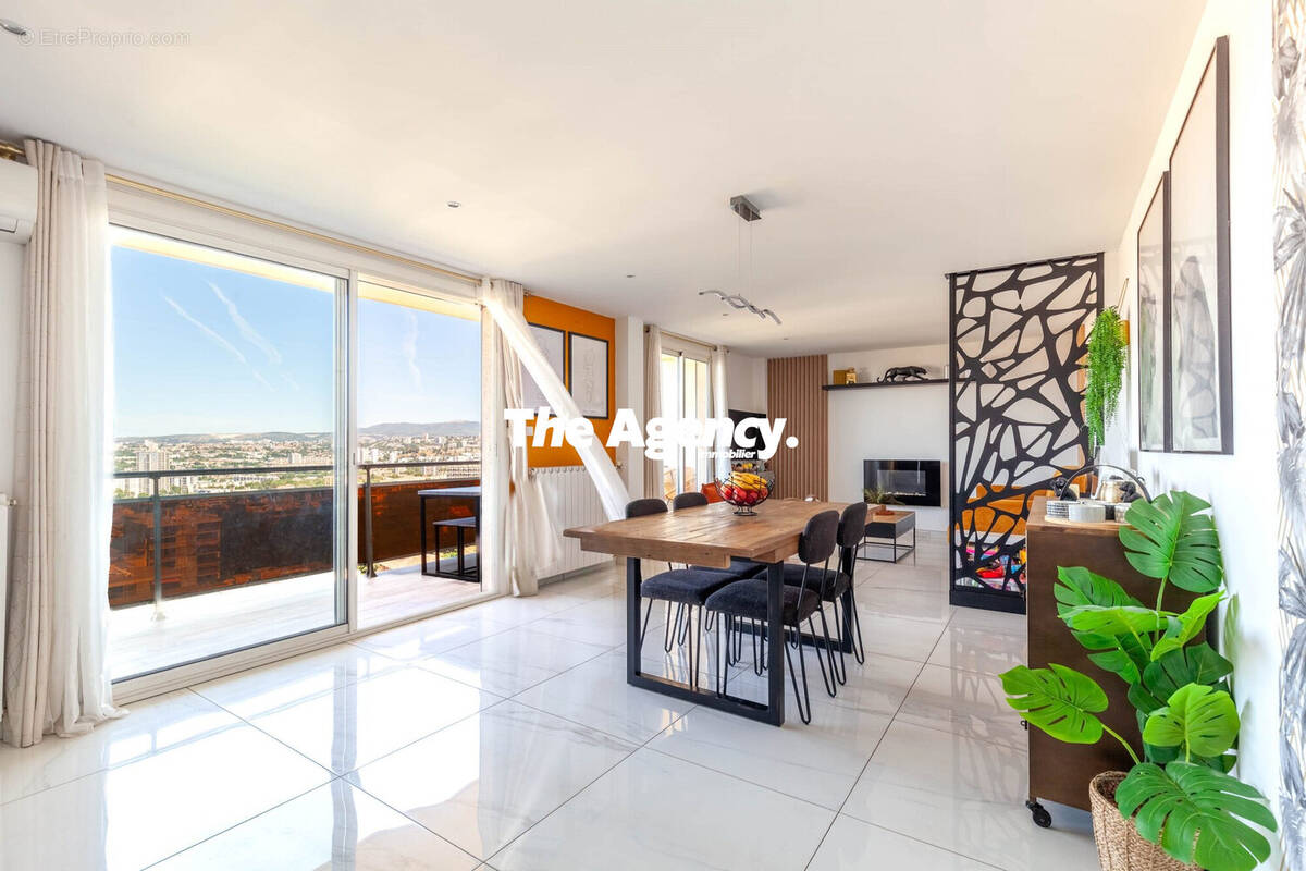 Appartement à MARSEILLE-10E