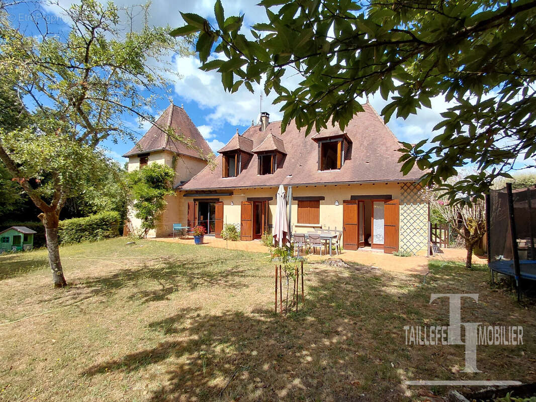 Maison à BLIS-ET-BORN