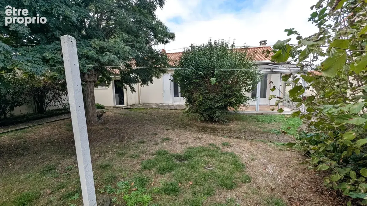 MAGNÉ CENTRE - PLAIN PIED de 76 m2 habitable. A rafraichir ! - photo 1