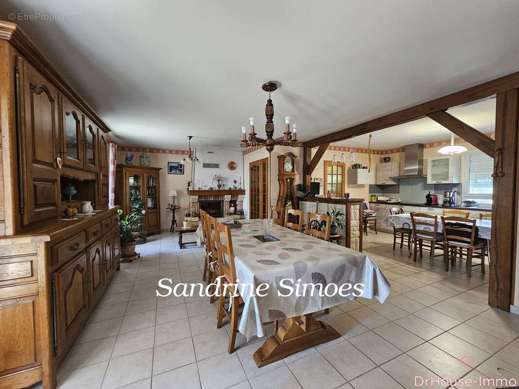 Maison à MONTMORILLON