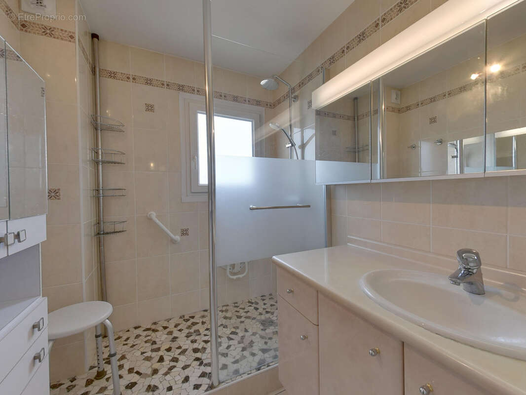 Appartement à ECHIROLLES