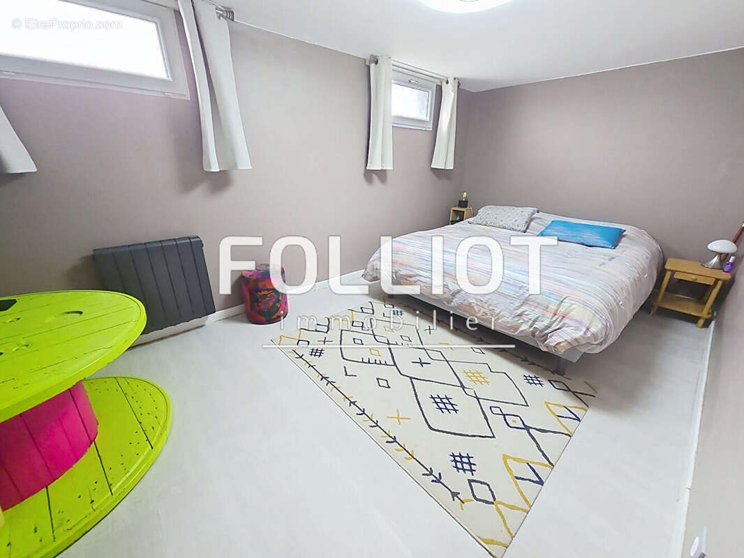 Commerce à LONGUEVILLE