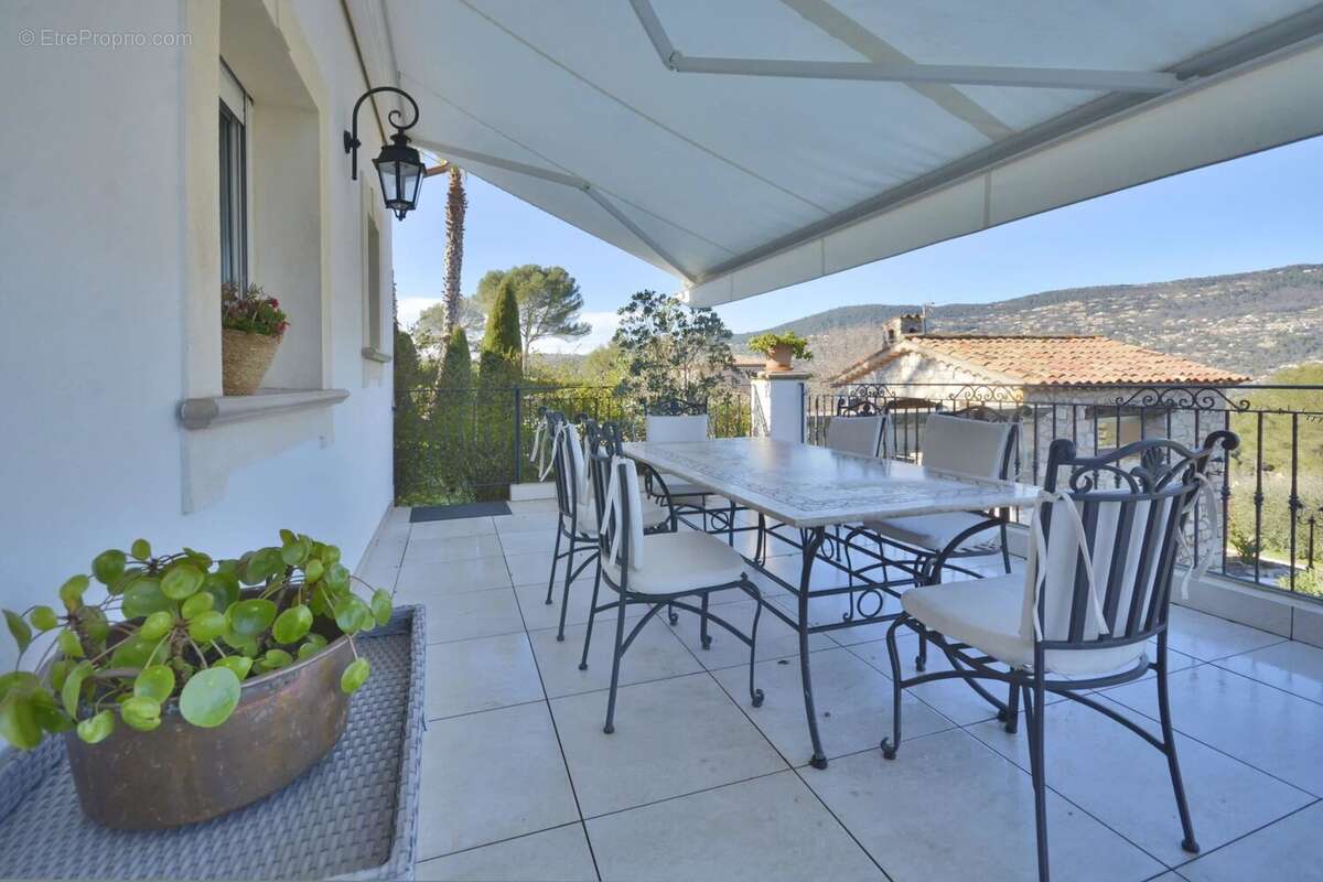 Maison à PEYMEINADE