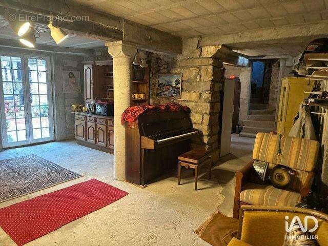 Photo 5 - Maison à SAINT-SULPICE-DE-FAVIERES