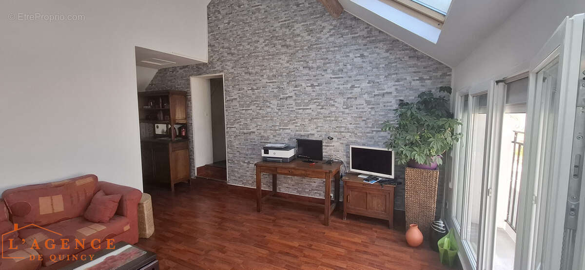 Maison à QUINCY-VOISINS