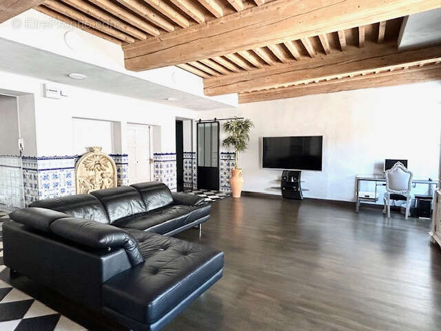 Appartement beaucoup de cachet dans immeuble ancien - photo 16