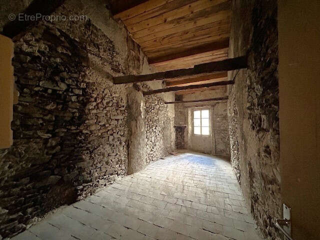 Maison à SUMENE