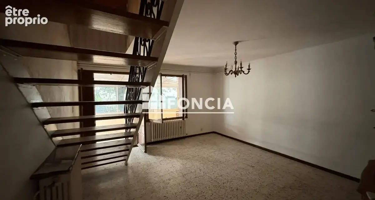 Avignon extra-muros : maison 3 chambres avec jardin et grand garage, fort potentiel - photo 6